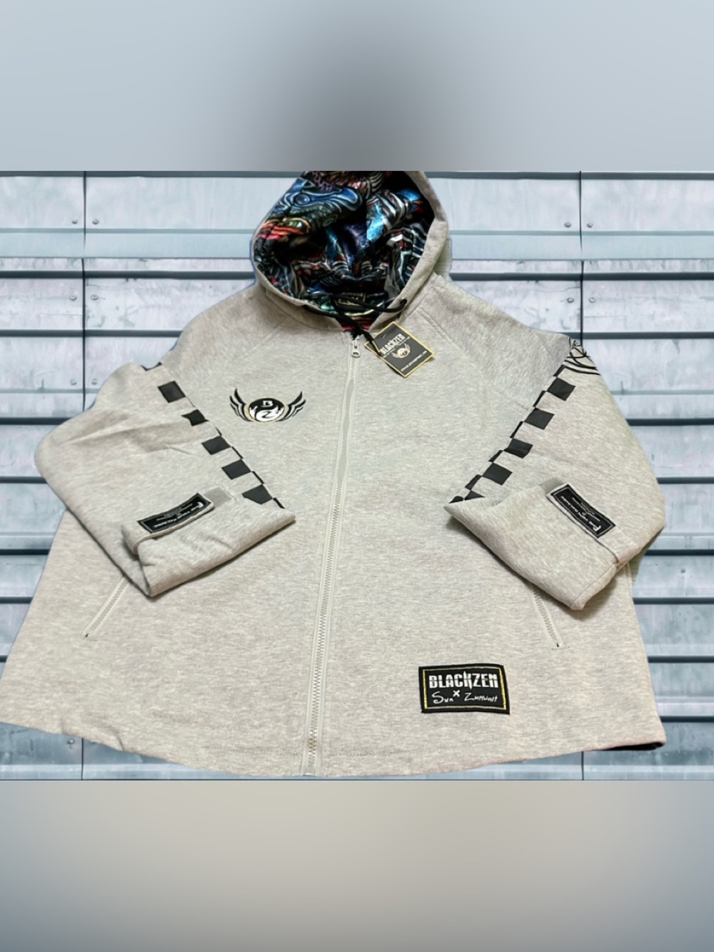 BLACKZEN Zip-Up Hoodie with Patterned Lined Hood - Light Gray S